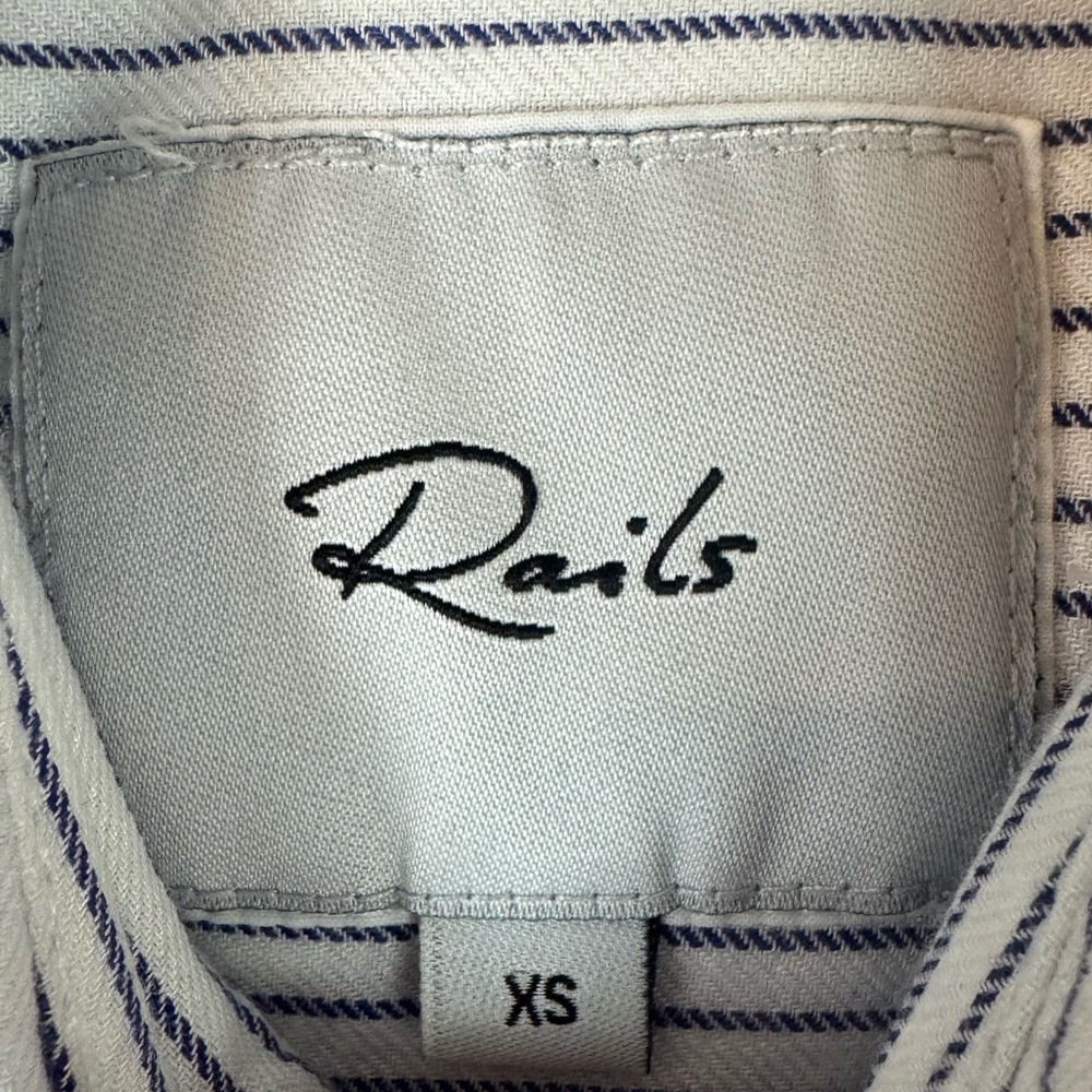 Rails Women's XS  Rocsi Flocked Lightning Pinstripe Long Sleeve Shirt Rayon - Picture 2 of 6